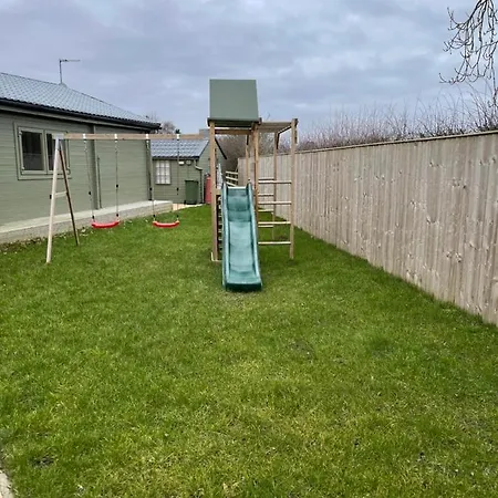 Beautiful 3-bed Luxury Private In Holiday home *