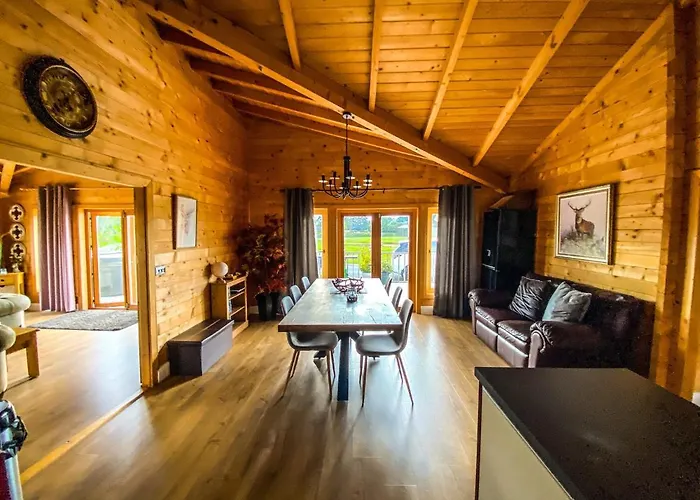 Sleeps6- Hot Tub- Pet Friendly- Log Burner * Γιορκ