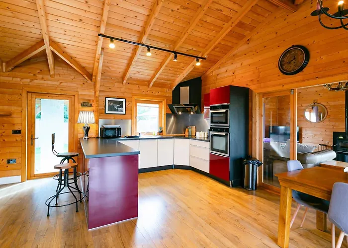 Sleeps6- Hot Tub- Pet Friendly- Log Burner Σπίτι διακοπών